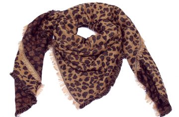 stoere sjaal met luipaard print, een must have